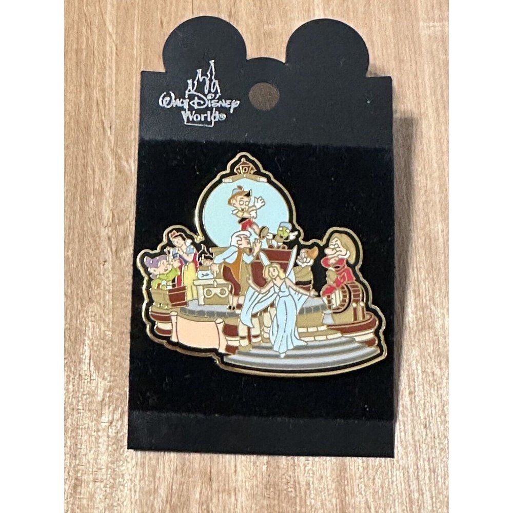 VTG 2001 DISNEY PINOCCHIO & SNOW WHITE DWARFS PARADE TRADING PIN WALT DISNEY